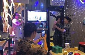 别再怀念KTV的黄金时代了，它本来就是个美丽的误会